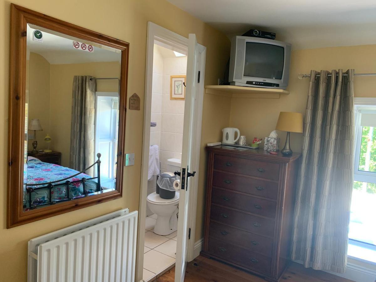 Teac Seain Bar & Bnb Anascaul Екстериор снимка