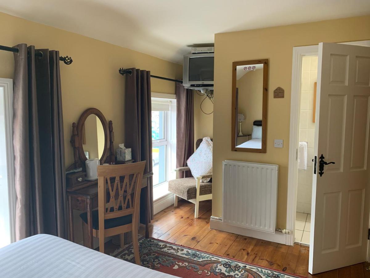 Teac Seain Bar & Bnb Anascaul Екстериор снимка